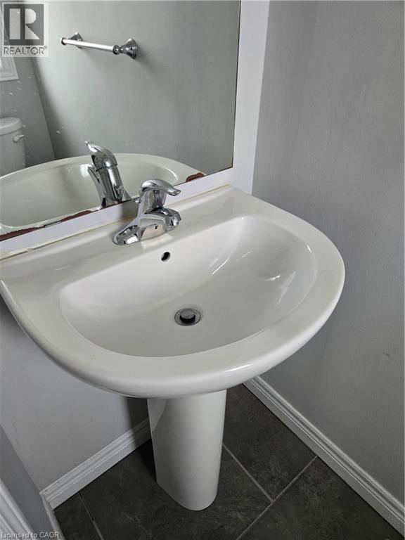 71 Fairgrounds Drive, Binbrook, ON - Indoor Photo Showing Bathroom