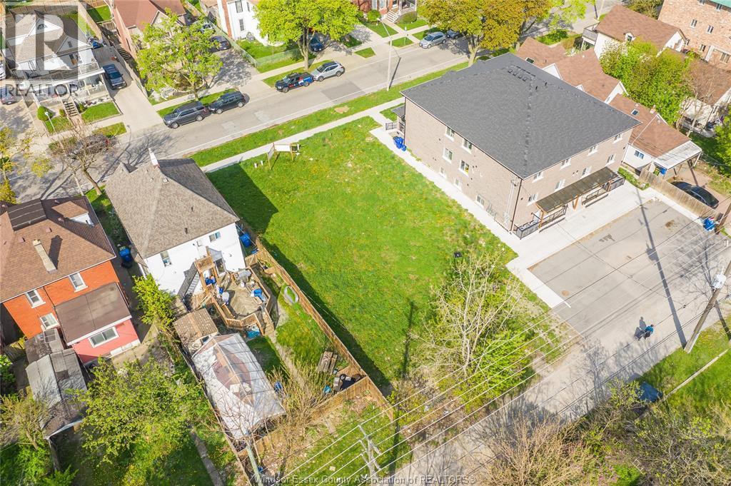 484-488 Janette, Windsor, ON