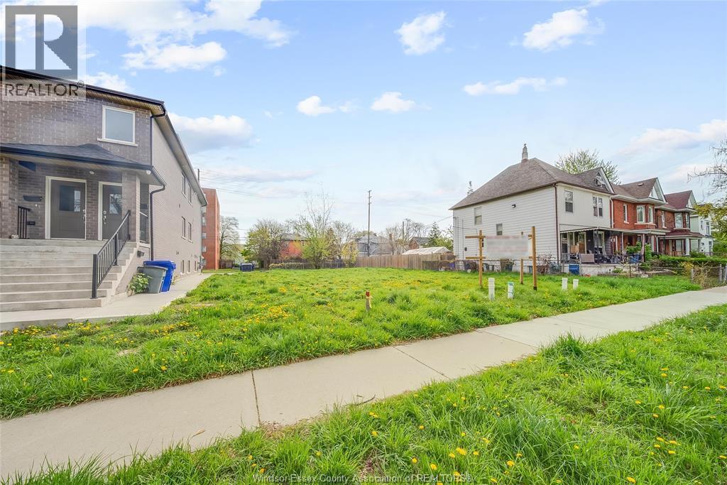 484-488 Janette, Windsor, ON
