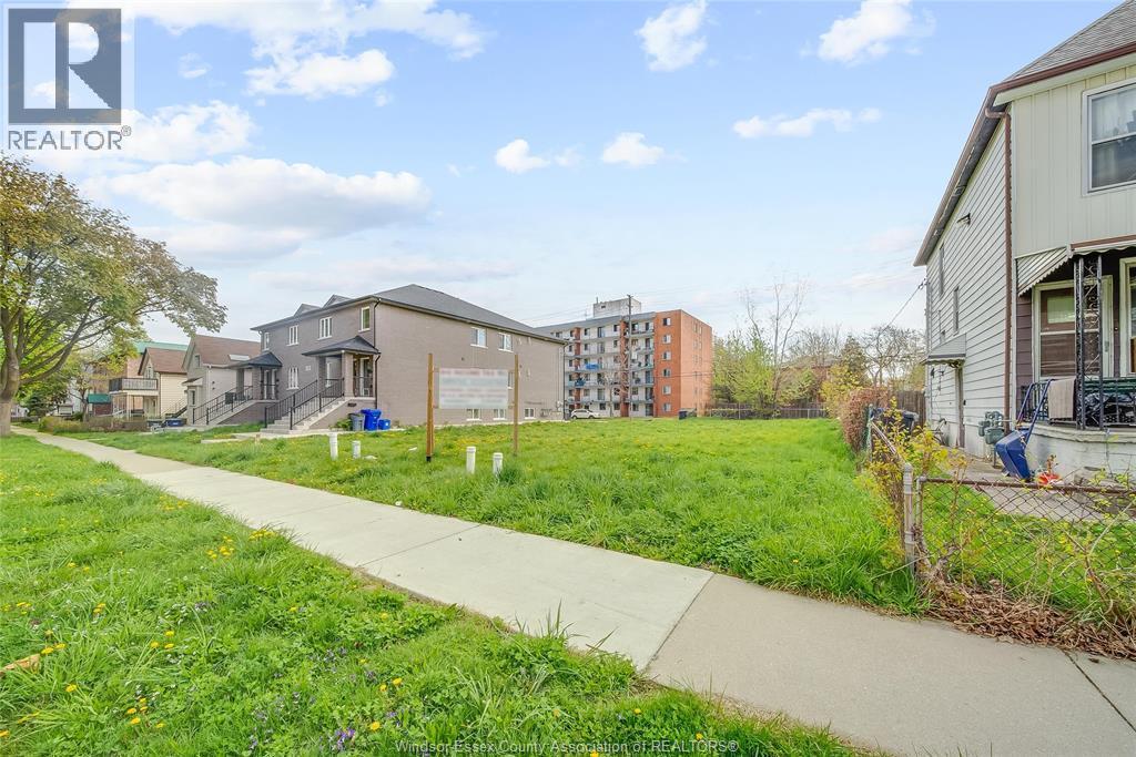 484-488 Janette, Windsor, ON