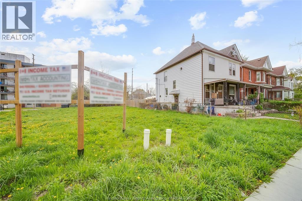 484-488 Janette, Windsor, ON