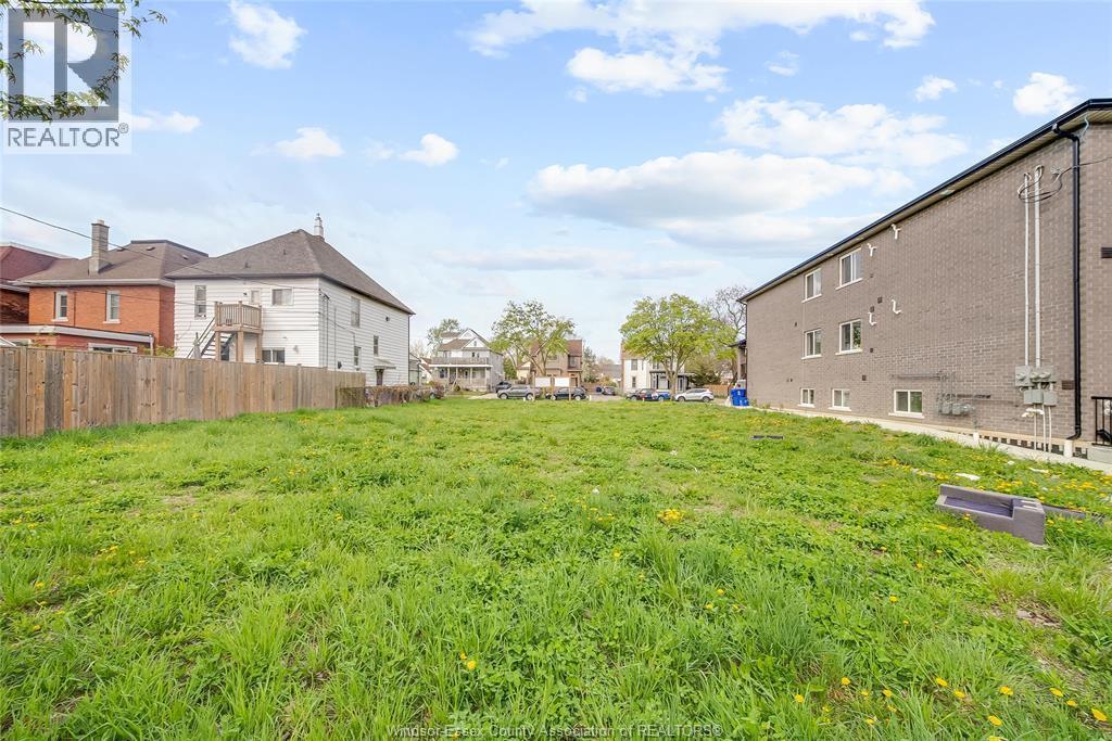 484-488 Janette, Windsor, ON
