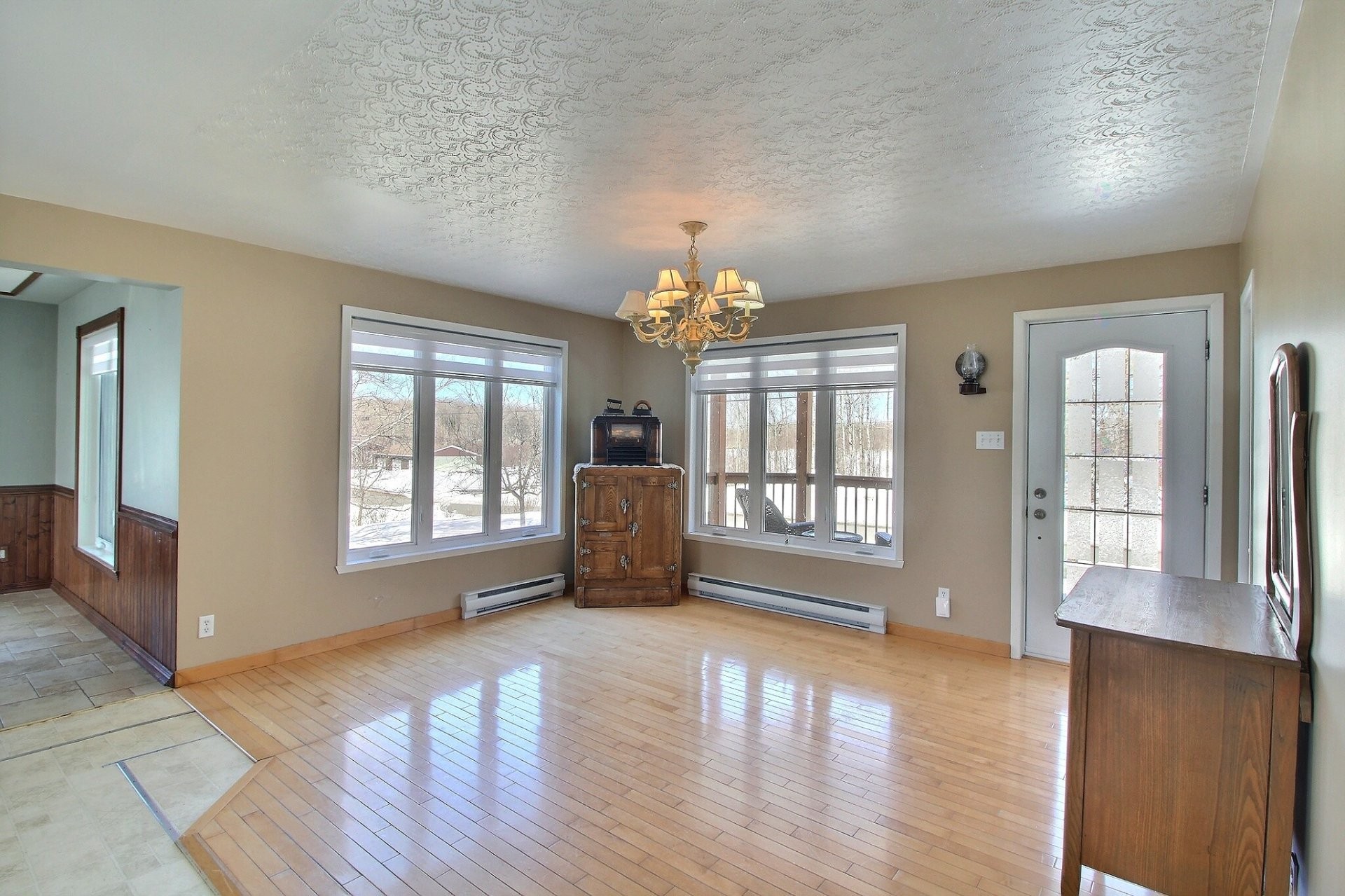 Living Room - 34 10E Rang, Barraute, QC - Indoor Photo Showing Other Room