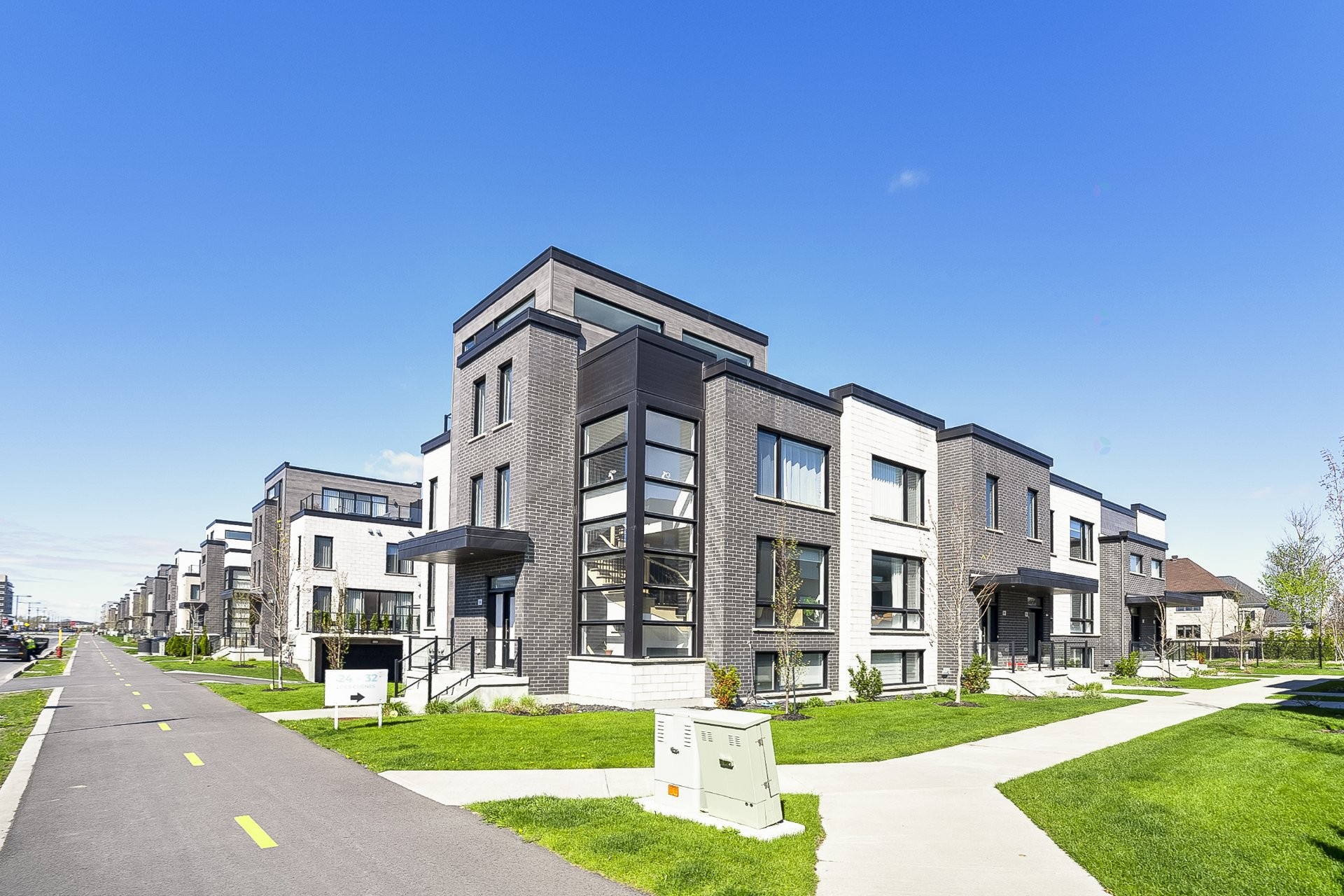 Façade - 24 Av. Des Chênes, Candiac, QC - Outdoor With Facade