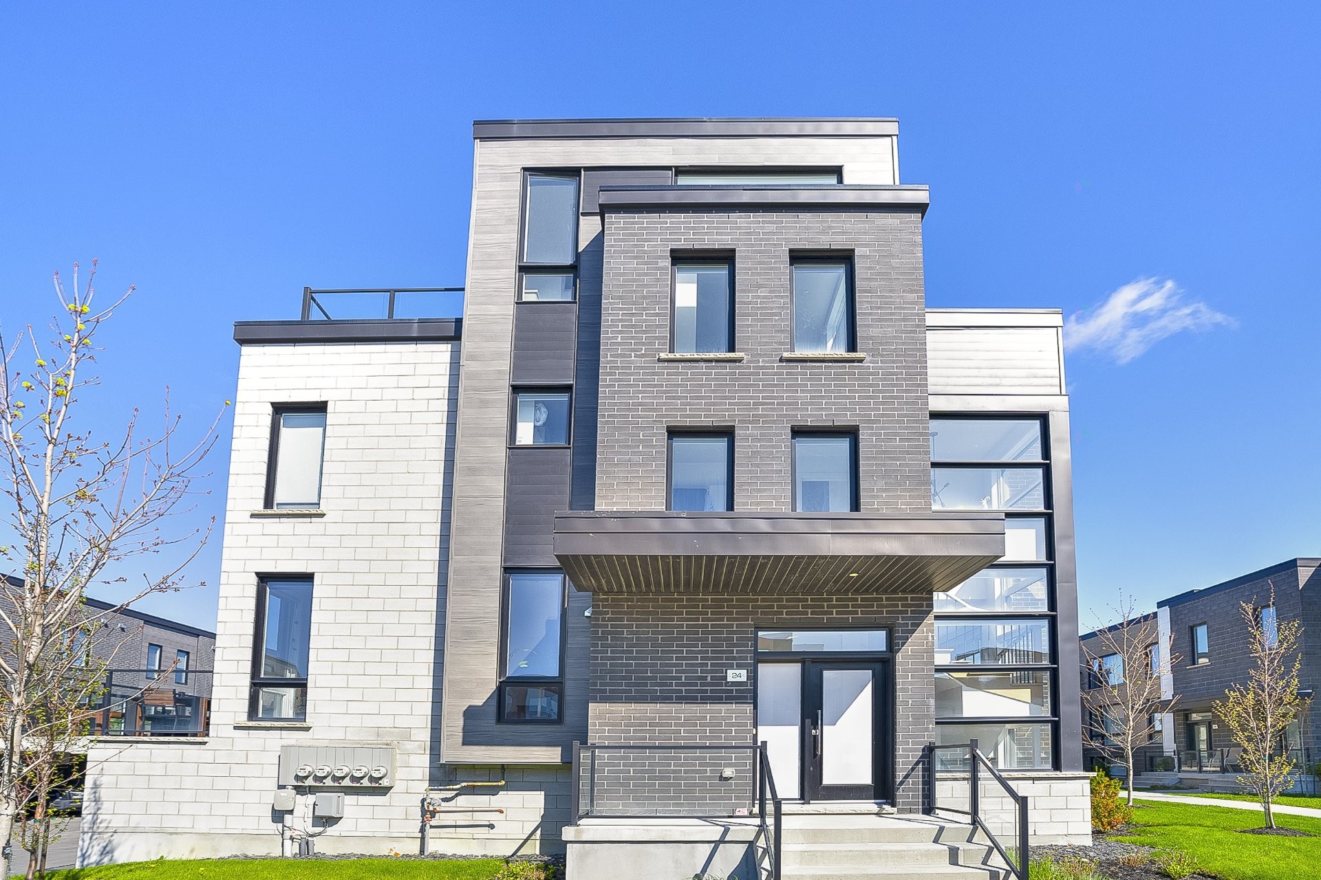 Façade - 24 Av. Des Chênes, Candiac, QC - Outdoor With Facade