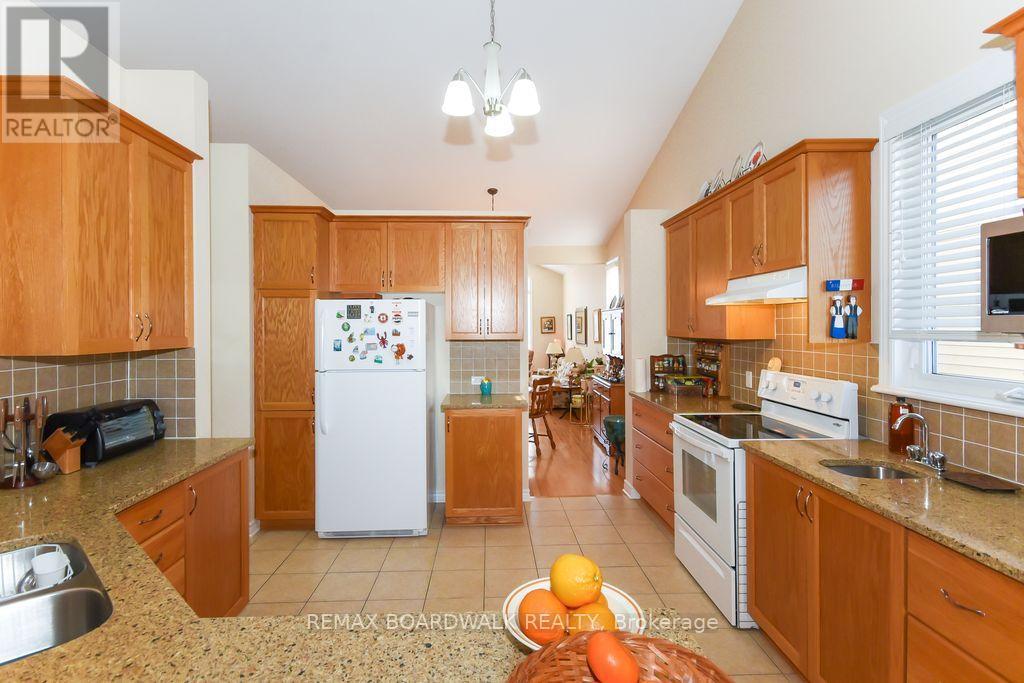 1861 Mickelberry Crescent, Ottawa, ON
