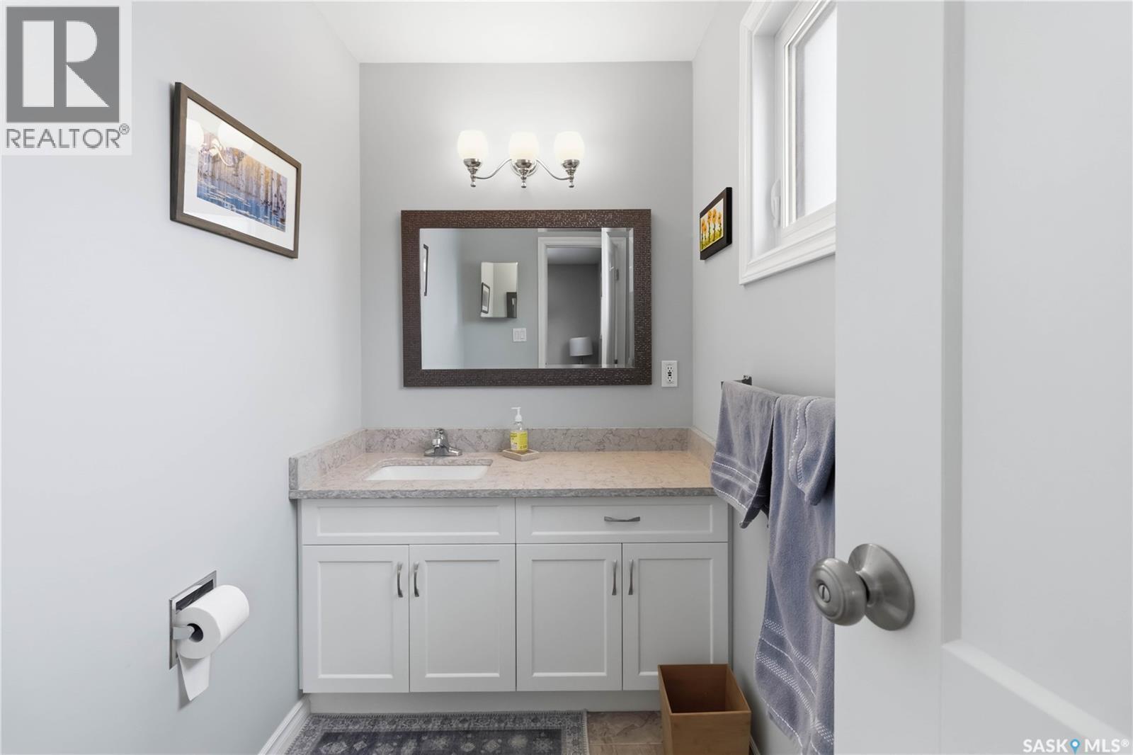 3001 Eastview, Saskatoon, SK