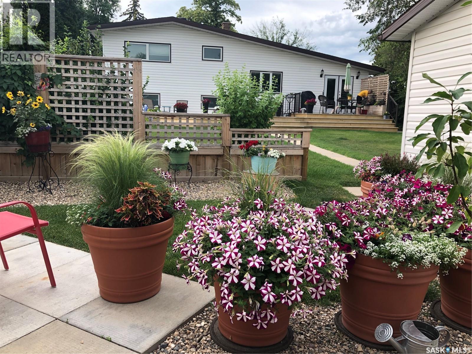 3001 Eastview, Saskatoon, SK