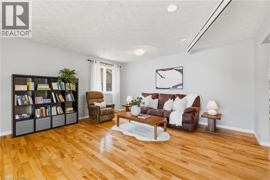 381 Timlock Place, Waterloo, ON - Indoor