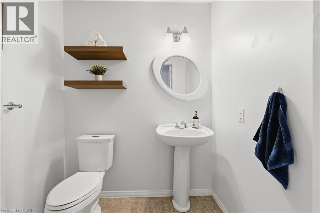 381 Timlock Place, Waterloo, ON - Indoor Photo Showing Bathroom