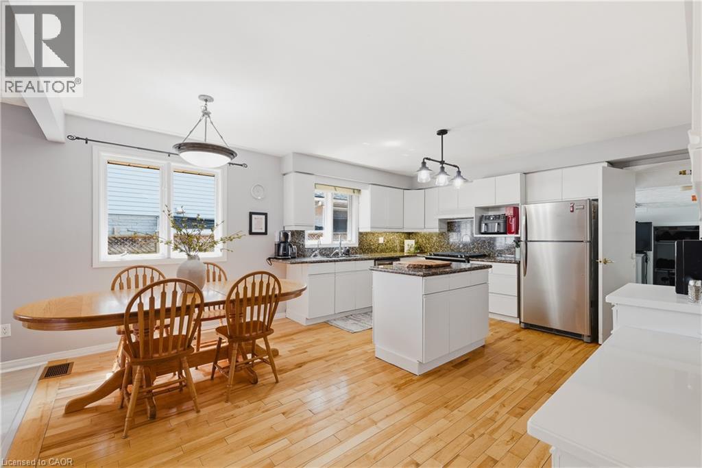 381 Timlock Place, Waterloo, ON - Indoor