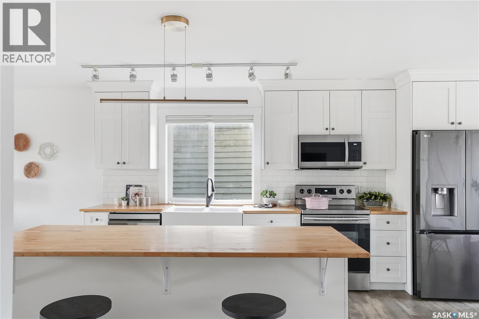 917 5Th Street E, Saskatoon, SK