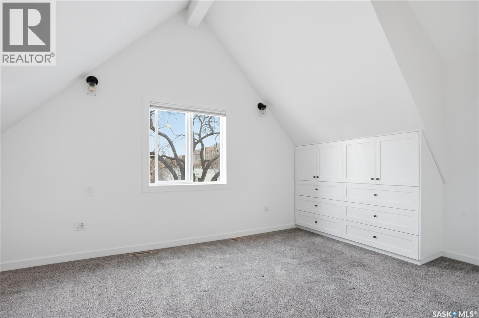 917 5Th Street E, Saskatoon, SK