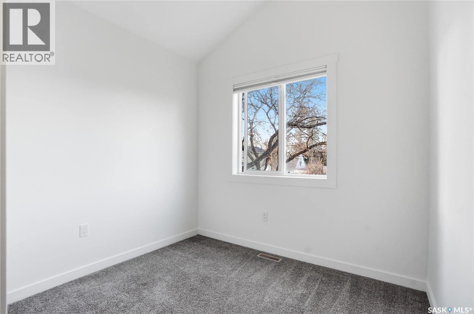 917 5Th Street E, Saskatoon, SK