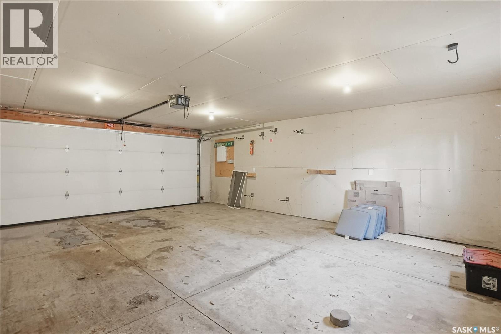 917 5Th Street E, Saskatoon, SK