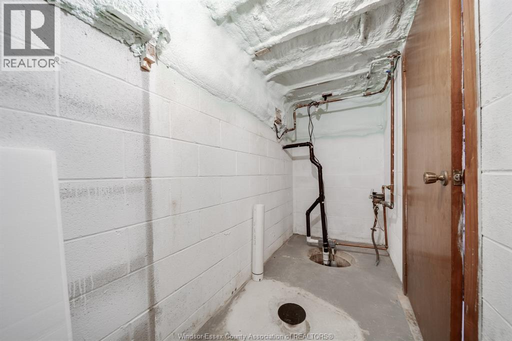 109 Centennial, Tecumseh, ON - Indoor