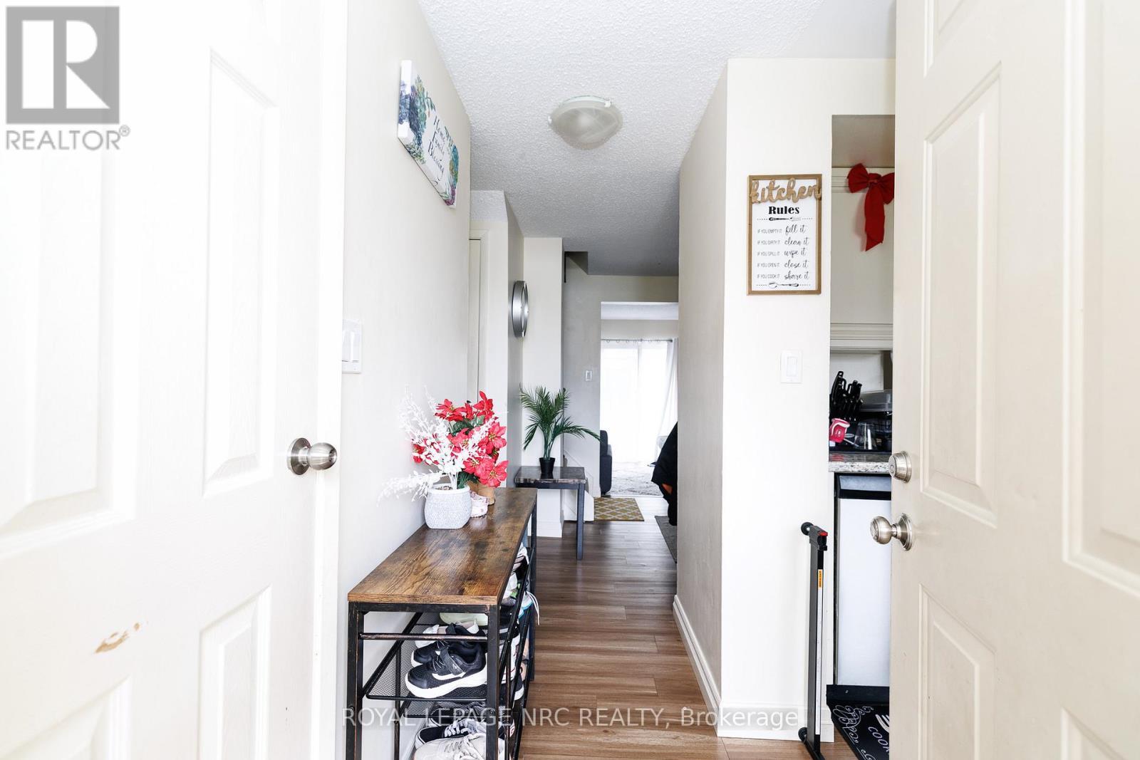 50 Lakeshore Rd Unit 44 Road, St. Catharines (Lakeport), ON - Indoor Photo Showing Other Room