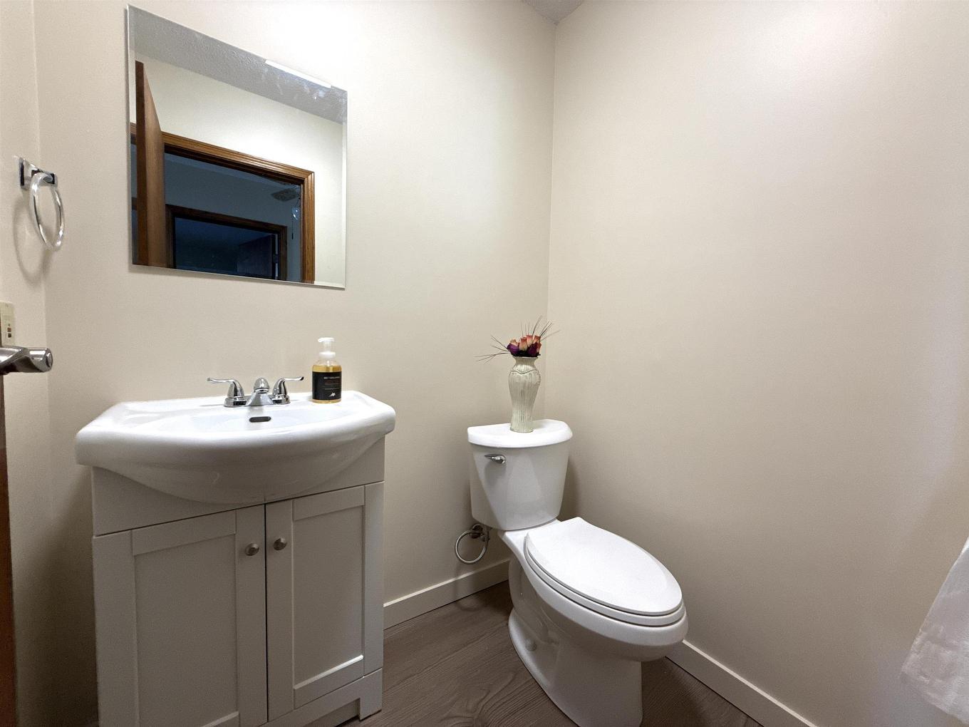 982 Hwy 608, Neebing, ON - Indoor Photo Showing Bathroom