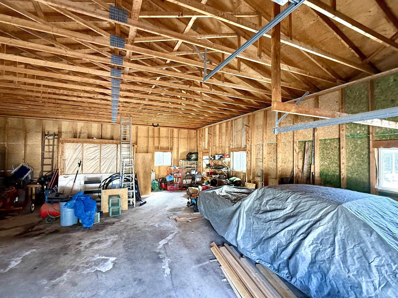 982 Hwy 608, Neebing, ON - Indoor