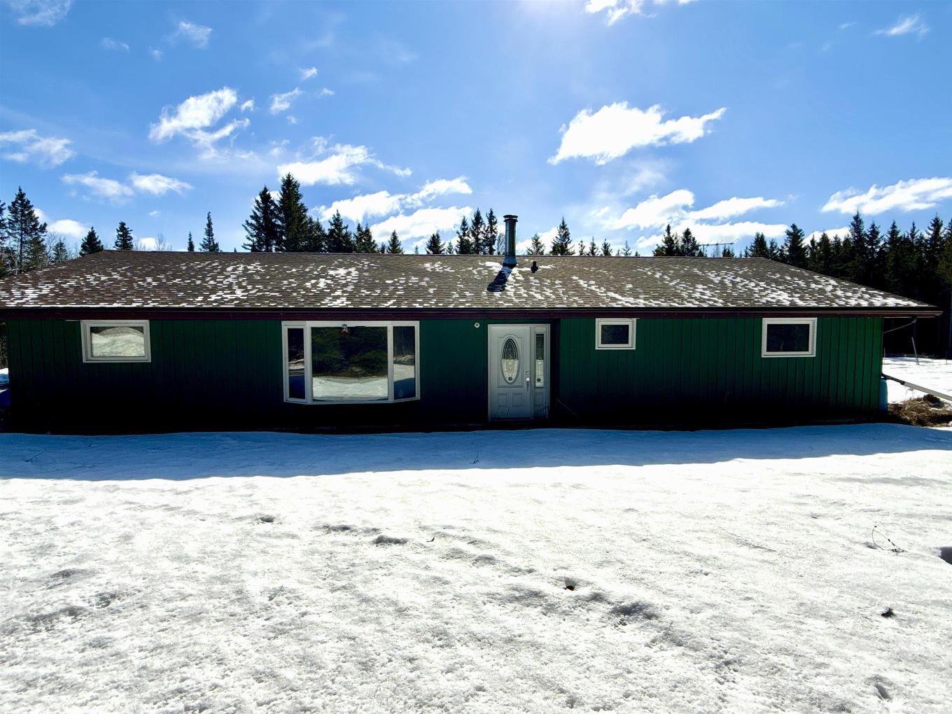 982 Hwy 608, Neebing, ON - Outdoor