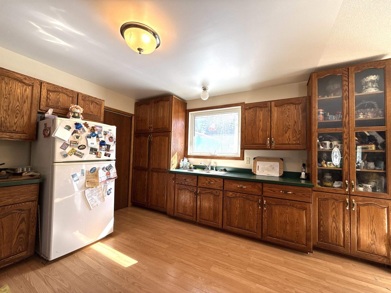982 Hwy 608, Neebing, ON - Indoor Photo Showing Kitchen