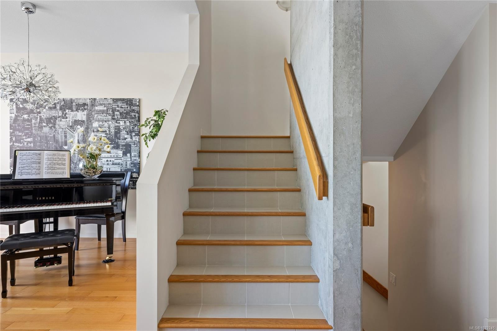 Th25-38 Front St, Nanaimo, BC