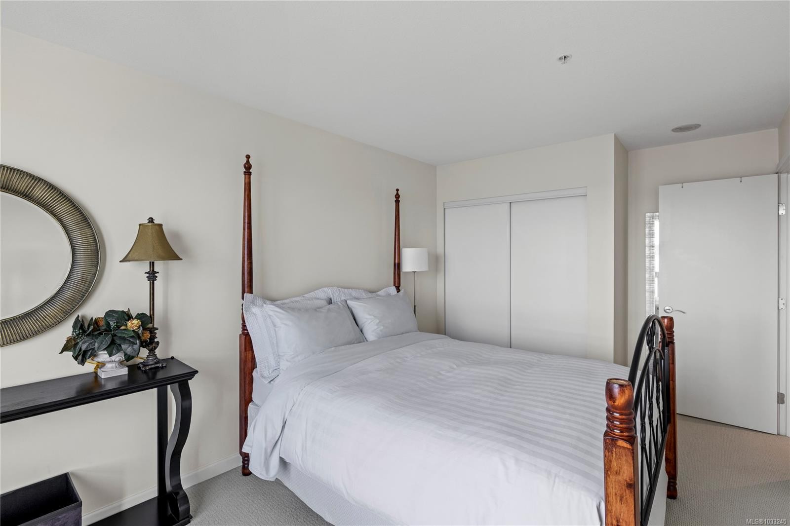 Th25-38 Front St, Nanaimo, BC