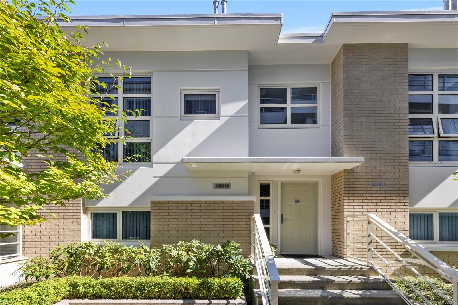 Th25-38 Front St, Nanaimo, BC