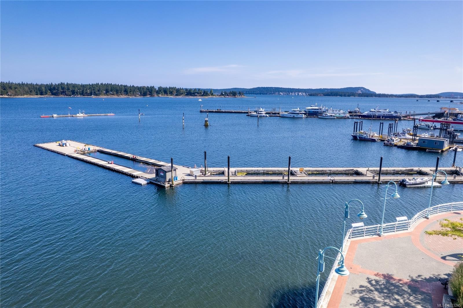 Th25-38 Front St, Nanaimo, BC