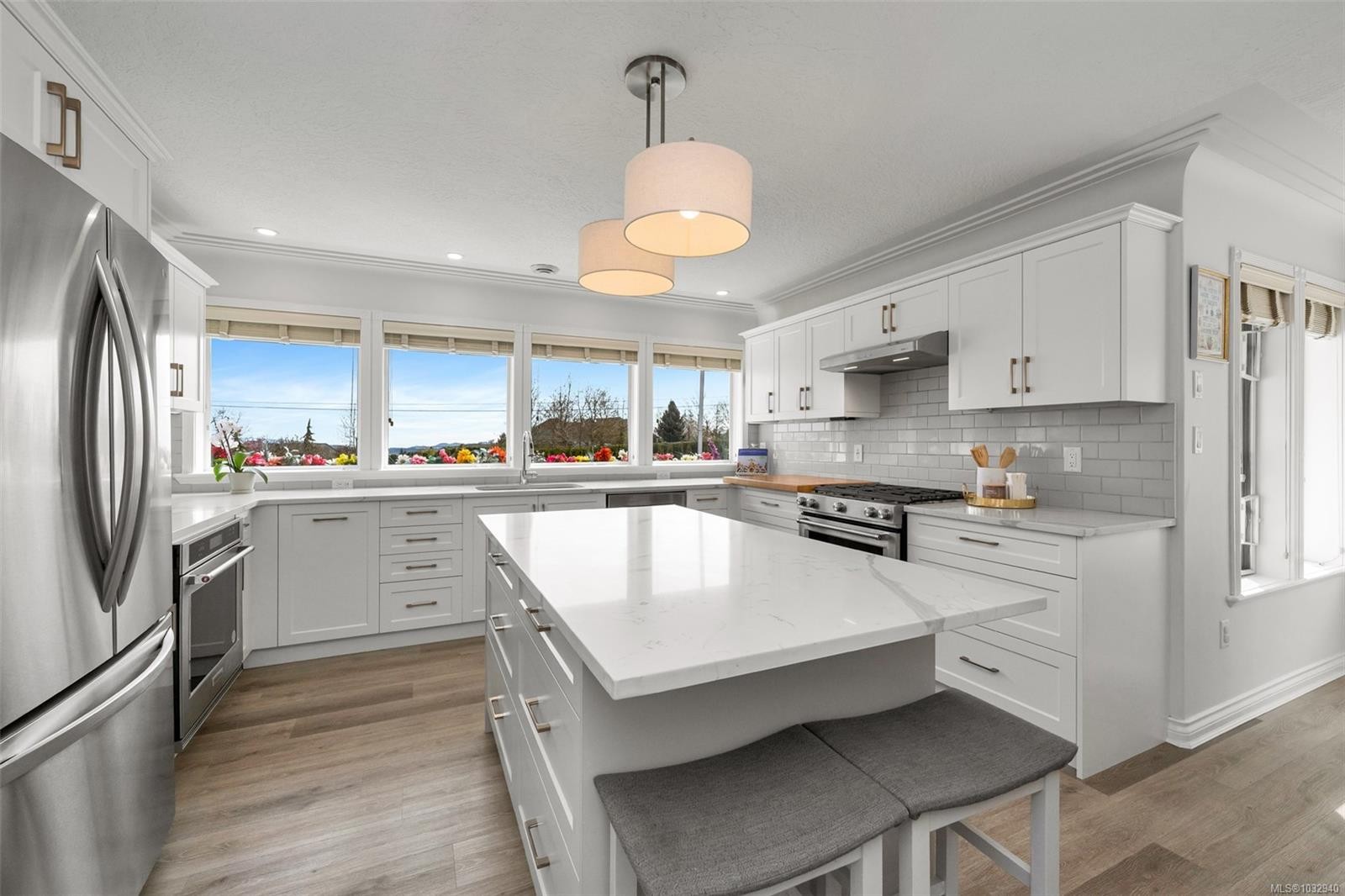 2304 Boulding Rd, Mill Bay, BC