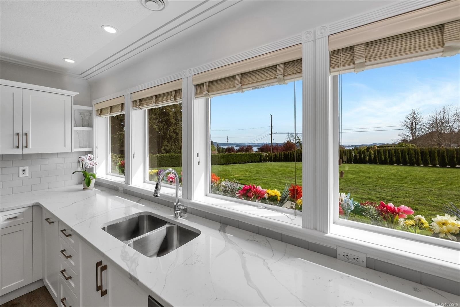 2304 Boulding Rd, Mill Bay, BC