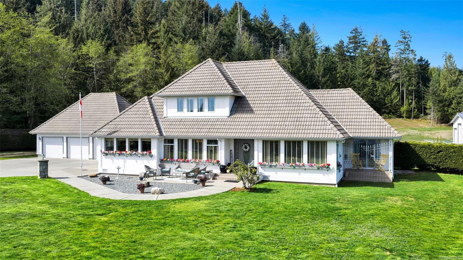 2304 Boulding Rd, Mill Bay, BC