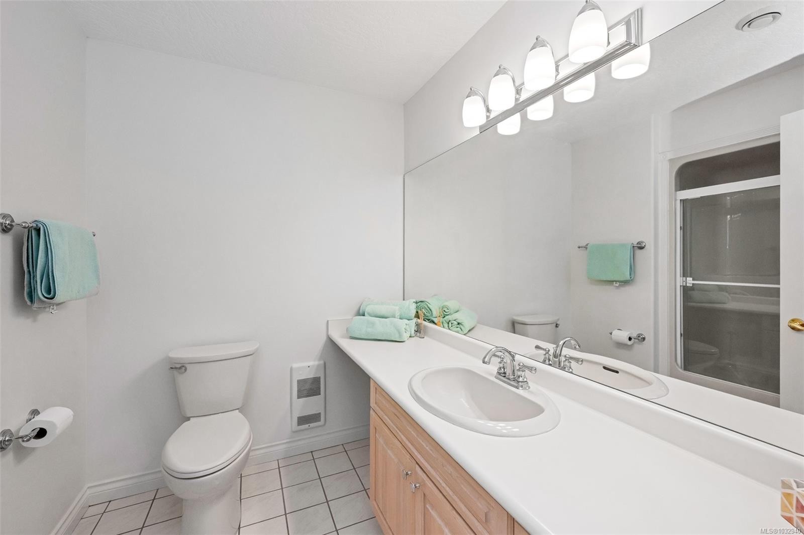 2304 Boulding Rd, Mill Bay, BC