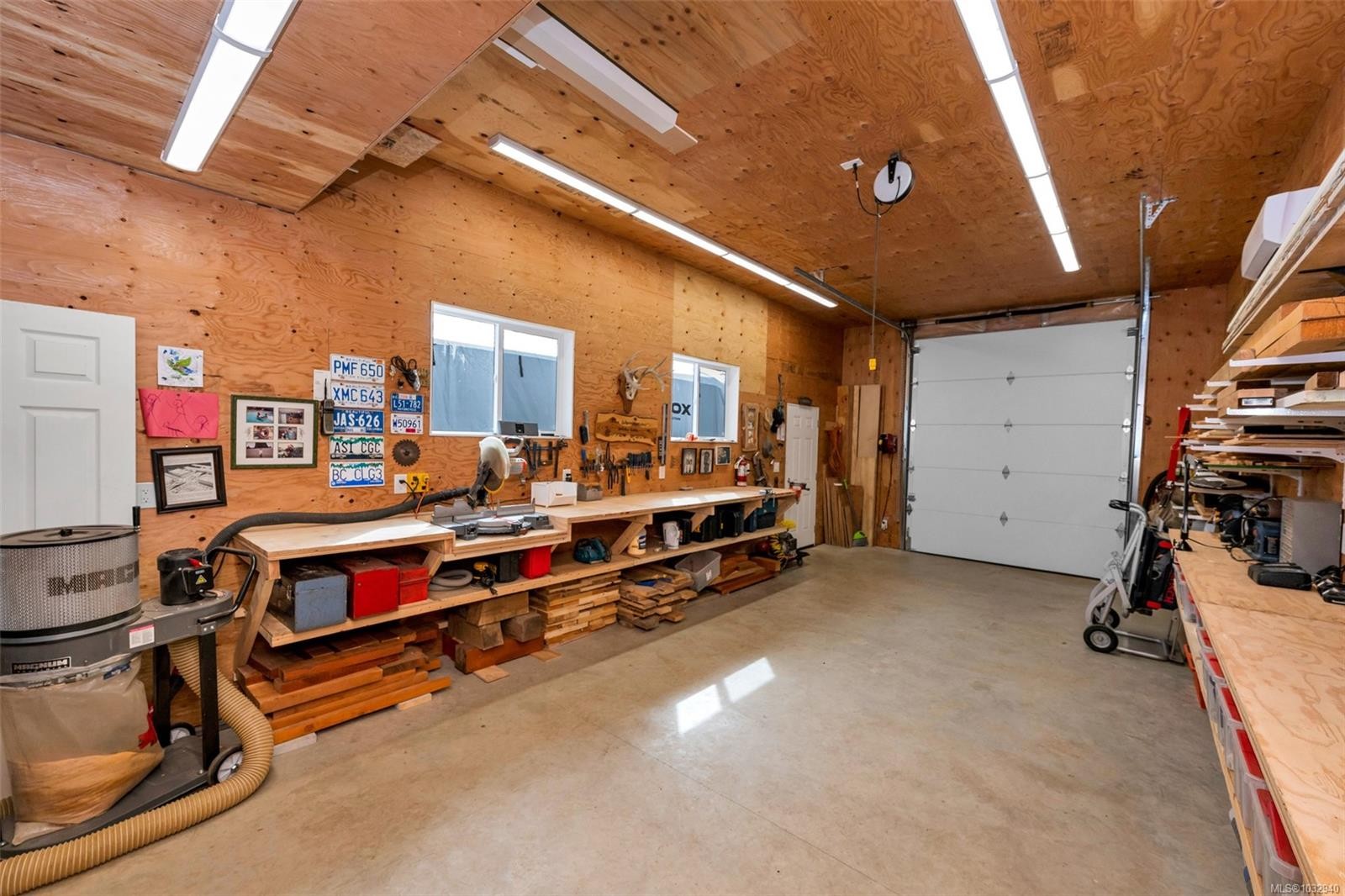 2304 Boulding Rd, Mill Bay, BC
