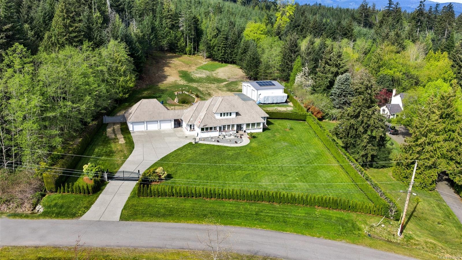 2304 Boulding Rd, Mill Bay, BC