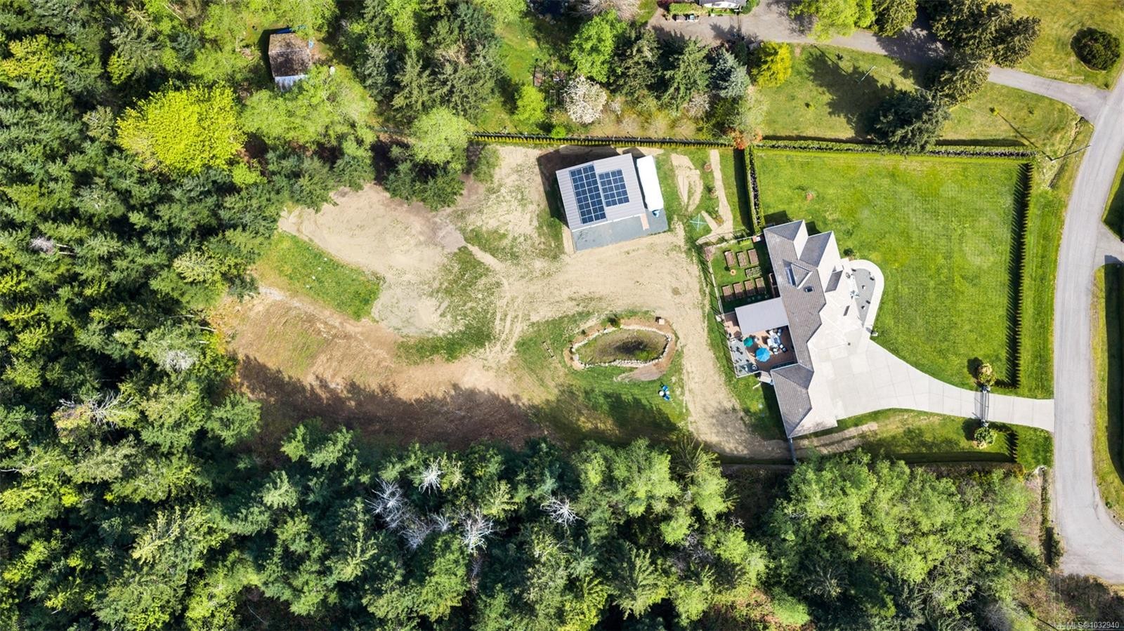 2304 Boulding Rd, Mill Bay, BC