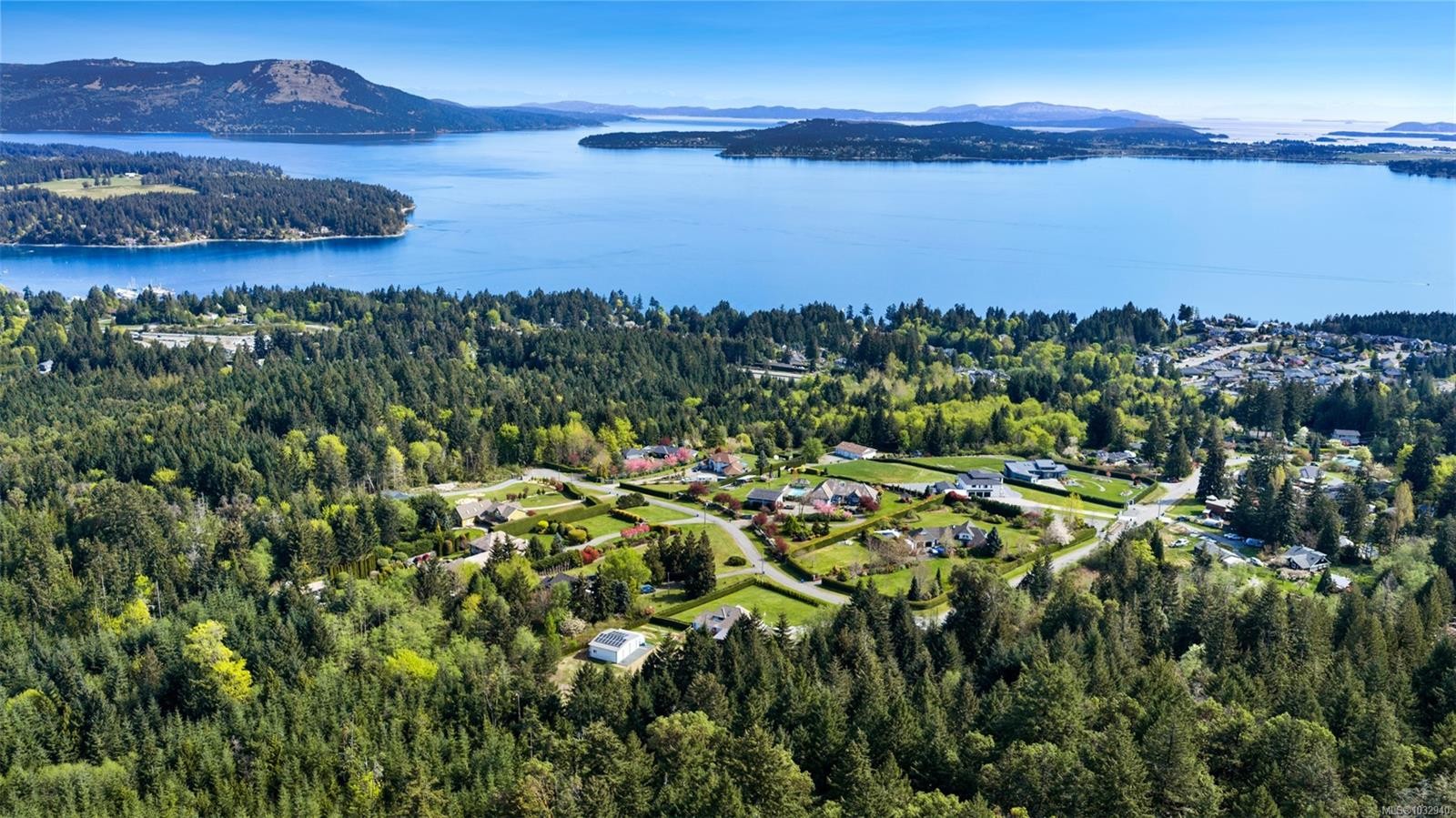 2304 Boulding Rd, Mill Bay, BC