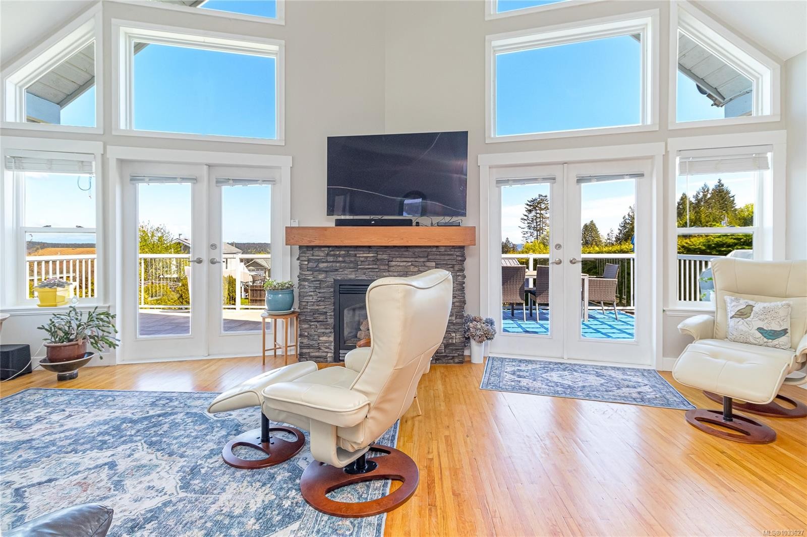 433 Davis Rd, Ladysmith, BC