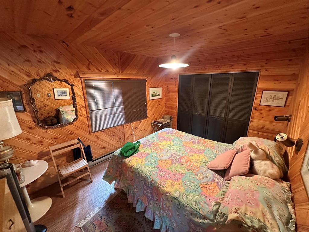 10 Leaside Beach Road, Pine Dock, MB - Indoor