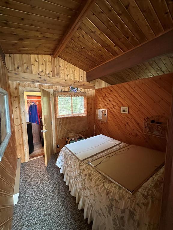 10 Leaside Beach Road, Pine Dock, MB - Indoor Photo Showing Bedroom