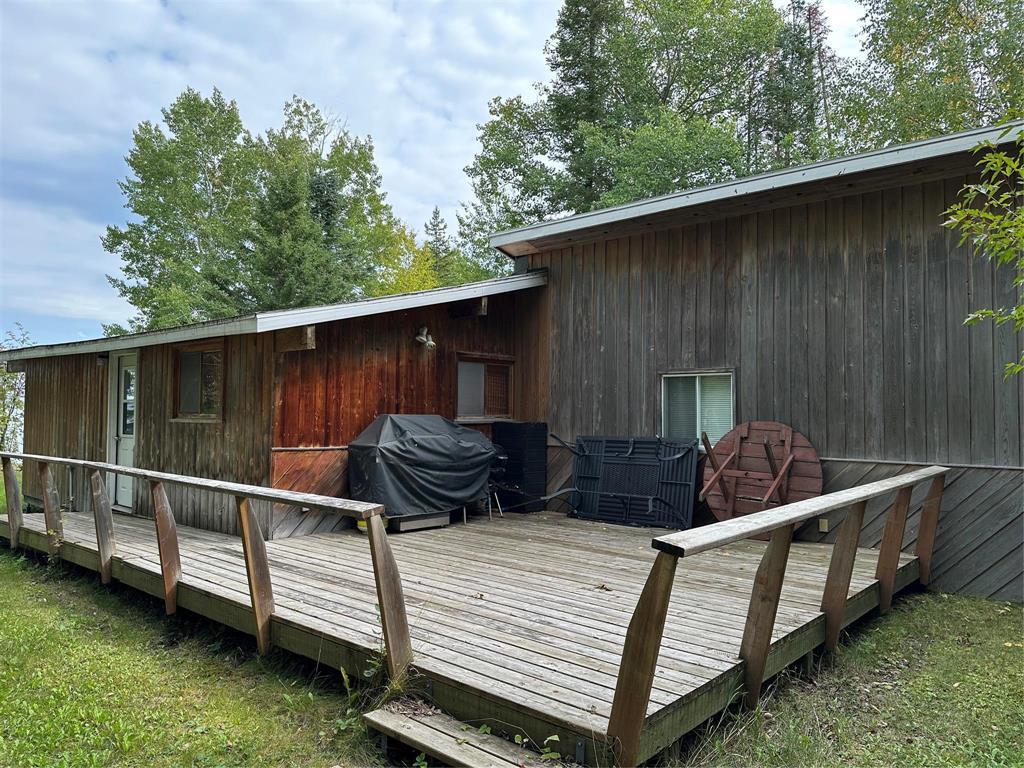 10 Leaside Beach Road, Pine Dock, MB - Outdoor With Deck Patio Veranda With Exterior
