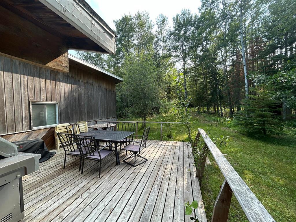10 Leaside Beach Road, Pine Dock, MB - Outdoor With Deck Patio Veranda With Exterior