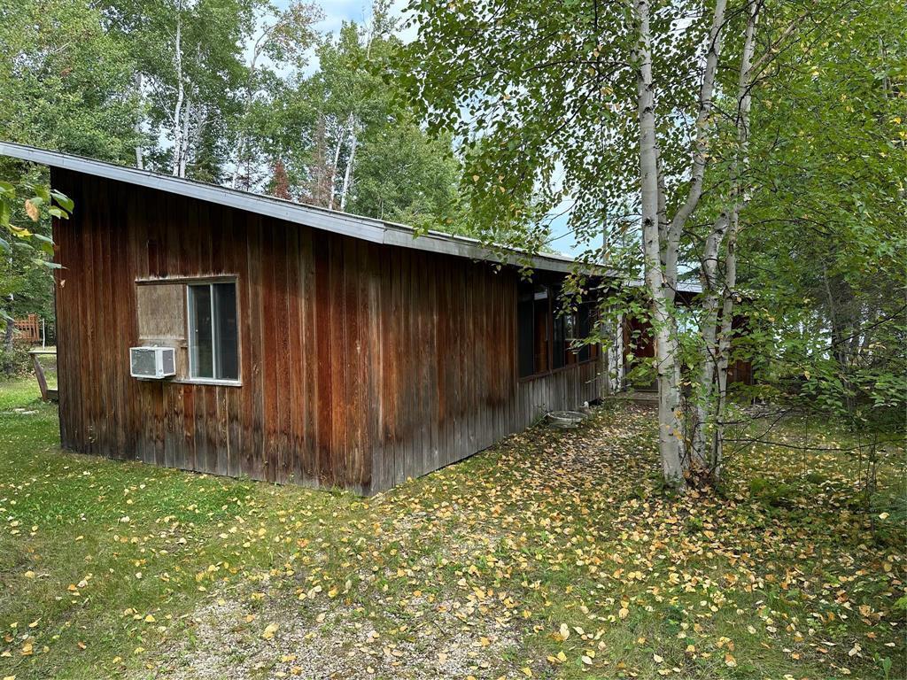 10 Leaside Beach Road, Pine Dock, MB - Outdoor