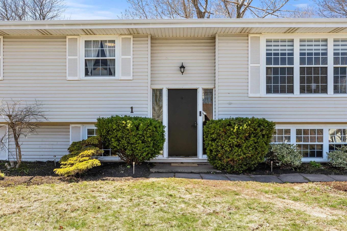 1 Braemore Avenue, Charlottetown, PE