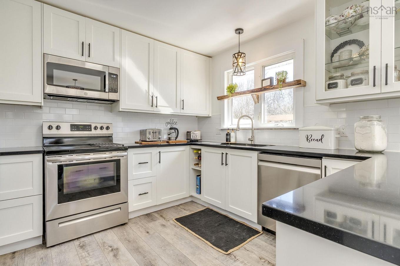 13 Logan Drive, Lantz, NS