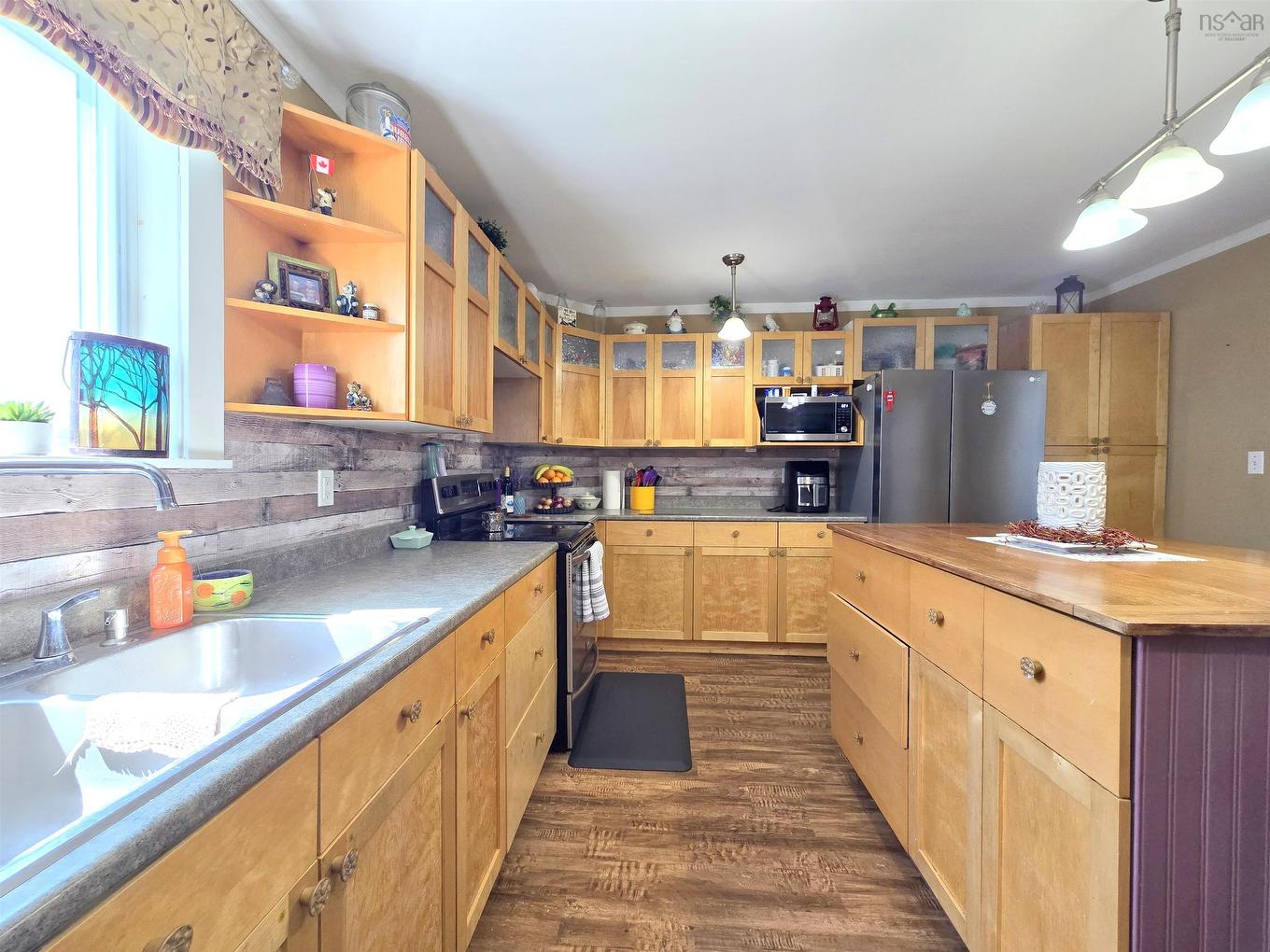13 West Victoria Street, Amherst, NS