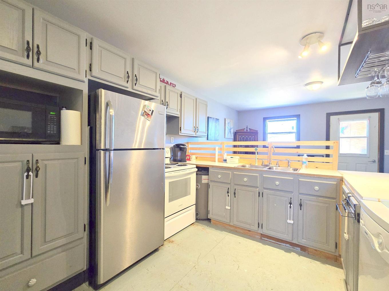 13 West Victoria Street, Amherst, NS