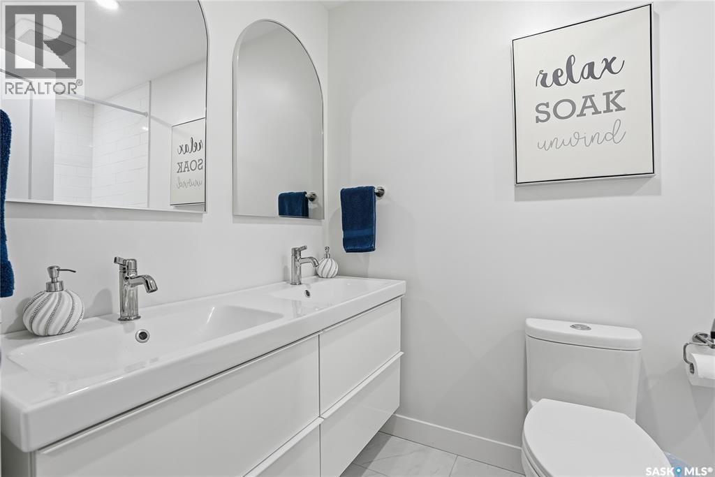 115 Whiteswan Drive, Saskatoon, SK - Indoor Photo Showing Bathroom