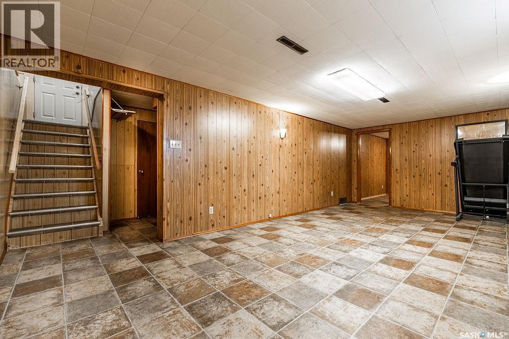 1609 Park Avenue, Saskatoon, SK - Indoor