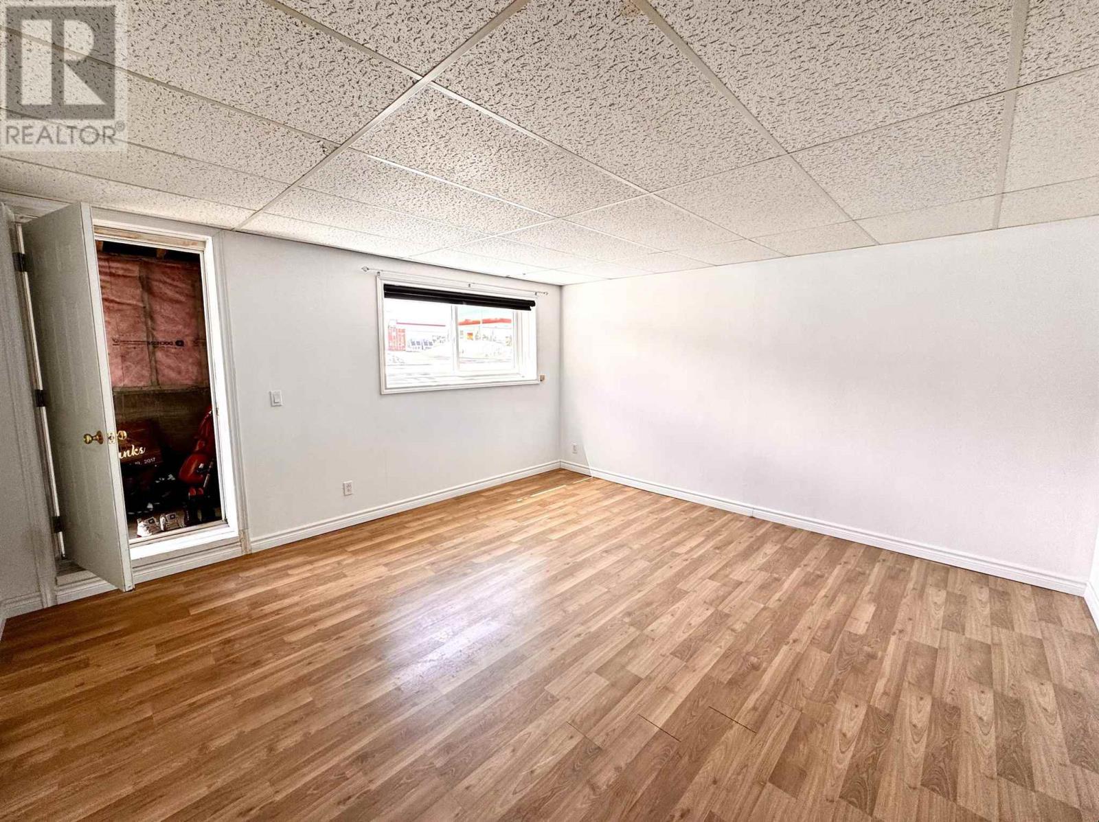 59 Winston Rd, Wawa, ON - Indoor Photo Showing Other Room